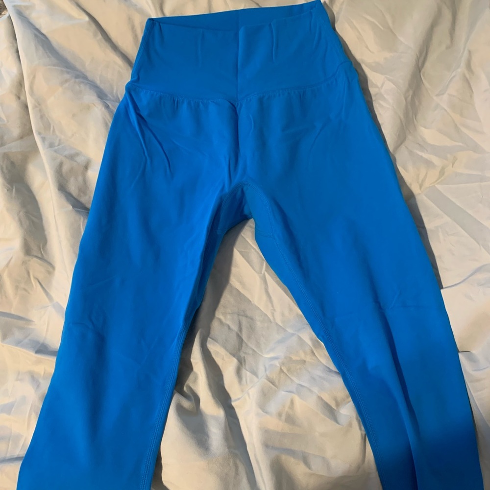 BuffBunny XS Hawaiian Blue leggings